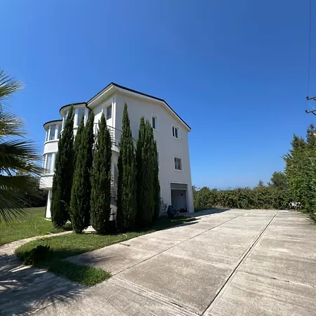 The White Habitación en casa particular *