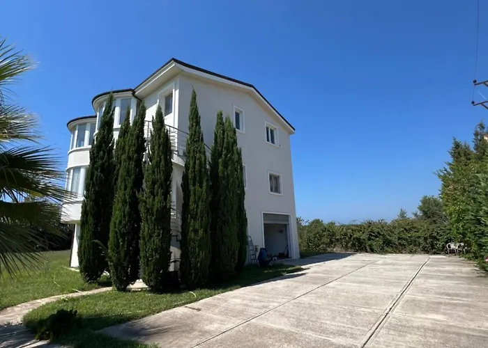 The White Privatunterkunft *